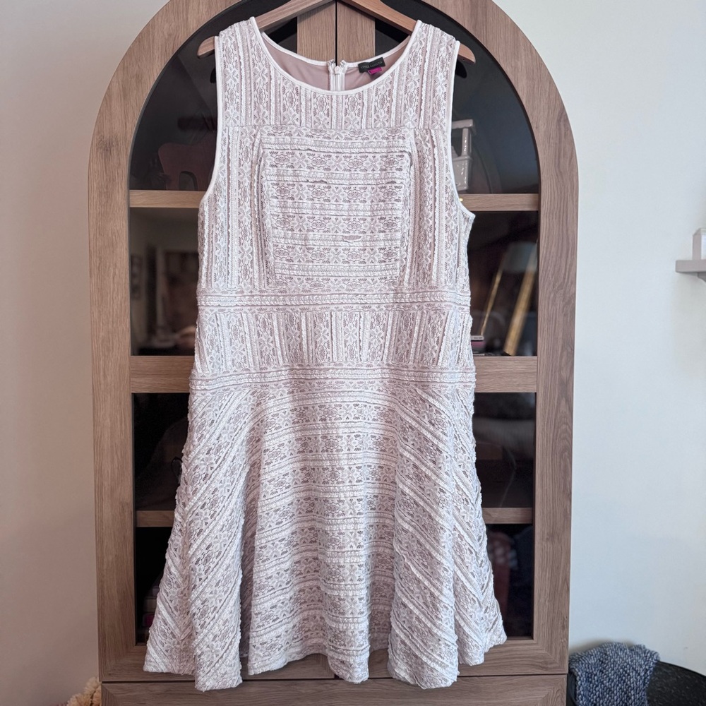 Vince Camuto Lace Dress XL Cream Sleeveless Fit & Flare Wedding Guest Bridal